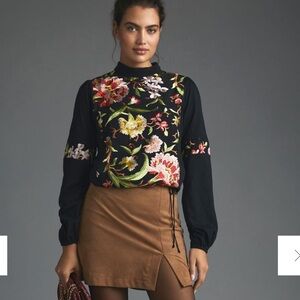 Tiny Embroidered Floral Knit Blouse,size S ,NWT